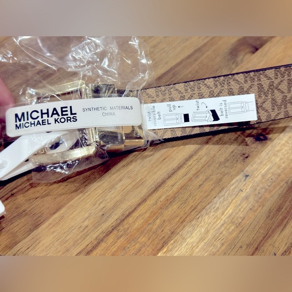 Michael Kors - Women's XL Reversible MK  Tan/White/ Leather Belt - Picture 8 of 14